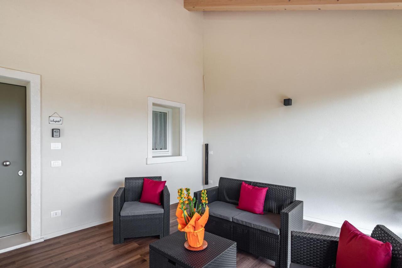 Ca Mia Rododendro & Mughetto Rooms Vicenza Bagian luar foto